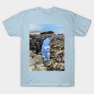 Optical illusion - Sky in the Rock Pool by the Sea T-Shirt